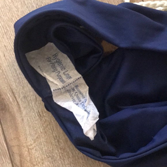 Ayra swim one piece - Picture 7 of 8